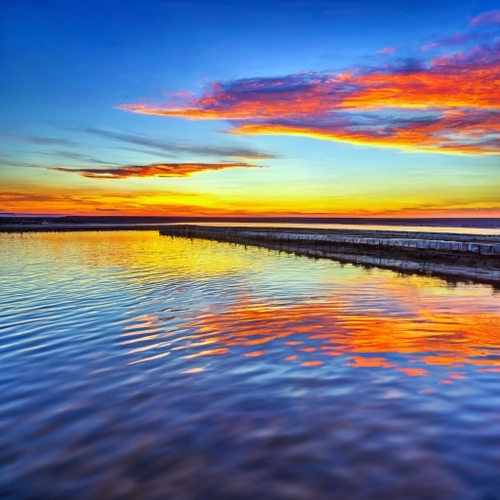 Vibrant Sunset Reflection FREE Stock Photo, sunset,  reflection,  landscape picture